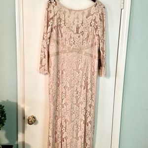 Beautiful Mother of the Bride or Social dress!